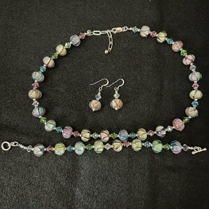 Gorgeous Glass Beads, Necklace, Earrings, and Bracelet.
Excellent Condition